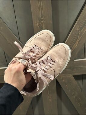 Nike Air Force 1 Low Pixel
Particle Beige Sneakers